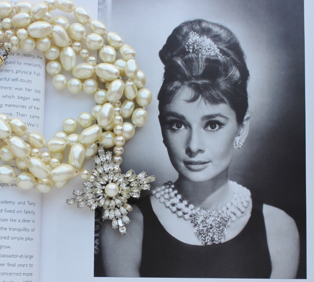 holly golightly necklace