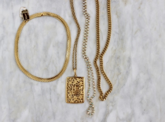 Jewelry Styling: The art of mixing and layering necklaces!